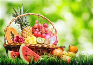 تحمي من أمراض مزمنة- 9 فواكه صيفية قليلة السكر