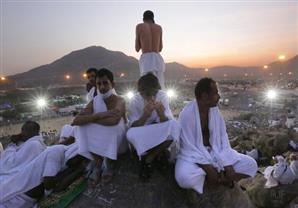 الإفتاء: توجه الحجاج لجبل عرفات في الـ8 من ذي الحجة جائز شرعا