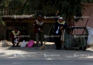 عيدية الفقراء.. نصبة شاي وعلبة مناديل "أكل العيش يُحكم"-(صور)