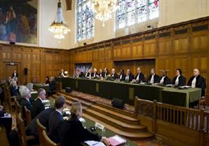 تغريم صحفية لبنانية لـ "ازدراء المحكمة" في قضية اغتيال الحريري