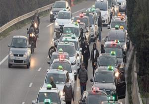 الإضرابات تجتاح فرنسا.. تعطل المطارات والمرور والمدارس