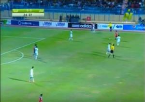  توقف مباراة مصر وليبيا بسبب إطلاق الشرطة لقنابل الغاز