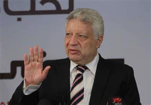 بالفيديو- مرتضى منصور يدخل في مشادة مع الجماهير بملعب بتروسبورت