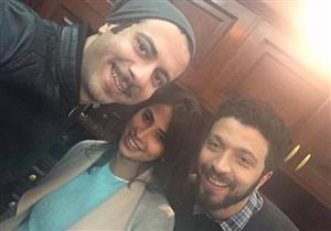 أول صورة "سيلفي" لأبطال "الميزان" روبي ومحمد فراج