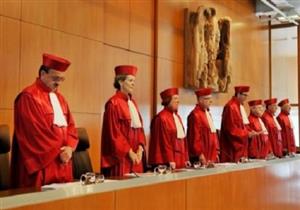 بدء محاكمة رجل متهم بالهجوم على ممثلة بسكين خارج مسرح في ألمانيا 