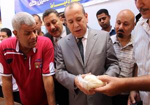 بالصور- محافظ دمياط يفتتح منفذ عزب النهضة للسلع الغذائية المخفضة