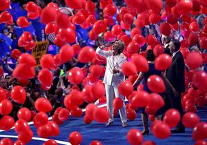 مقال في الاندبندنت لهيلاري كلينتون: "عيد ميلاد سعيد أيتها الشمطاء!"