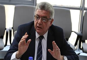 برلماني منفعلًا: "أهانوا ابني في كمين شرطة".. ورئيس "النواب" يتدخل