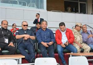 بالصور- وزير الرياضة يتفقد ملعب برج العرب قبل لقاء مصر وغانا