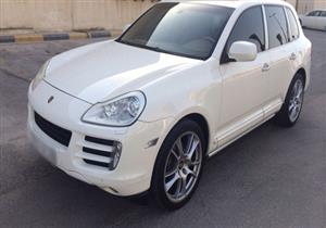 ضبط 25 سيارة فارهة مهربة جمركيا بالجيزة.. ومصدر: "بتتأجر في الأفراح"