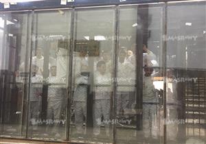 تأجيل محاكمة "بديع" وآخرين بأحداث العدوة.. وإخلاء سبيل 13 متهمًا 