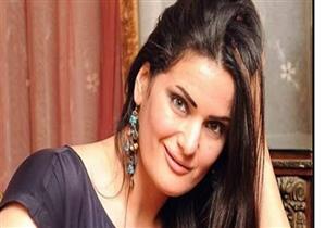 سما المصري تكشف سبب الهجوم عليها  بعد سقوطها على السجادة الحمراء