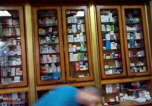 "الأسايطة" يشكون من نقص الأدوية وارتفاع أسعارها.. والصحة تنفي 