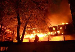 4 سيارات إطفاء لإخماد حريق في منزل بكفر الشيخ