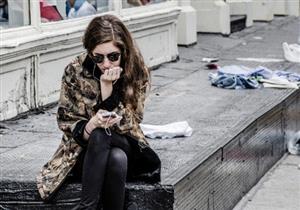 بدأ يرد على رسائلك متأخرًا! 5علامات تدل على انه لم يعد يحبك