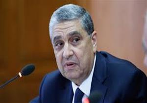 شاكر يستعرض خطط الكهرباء لمدير عام الوكالة الدولية للطاقة المُتجددة