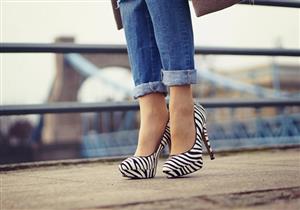 احذري من المشي مسافة طويلة بـ "الكعب العالي"