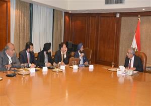 وزير الصناعة يبحث اقامة مشروع "مصري هندي" لانتاج الفوسفات برأسمال 40 مليون دولار