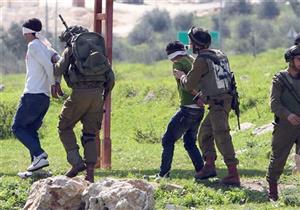 قوات إسرائيلية تعتقل 4 فلسطينيين من الضفة الغربية 