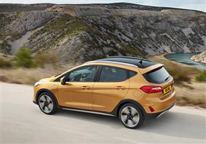 بالصور.. فورد تكشف النقاب عن فيستا 2017