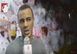 في مولد السيدة زينب.. حلويات رخيصة وبائعون "مش لاقيين اللي يشتري" - فيديو