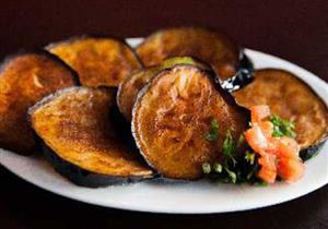 بالفيديو: قلي الباذنجان بغير هذه الطريقة خطأ