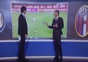 مذيع يعتدي بالركل على كوستاكورتا نجم ميلان السابق