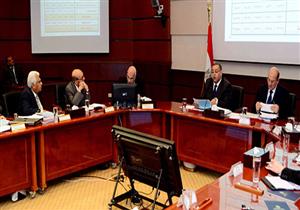 وزير الاستثمار: 3 مليار جنيه إيرادات القابضة للغزل والنسيج في (2014-2015)