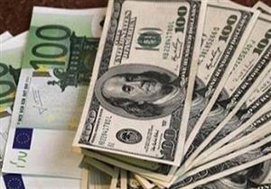 عكس الدولار.. الإسترليني واليورو يرتفعان مقابل الجنيه