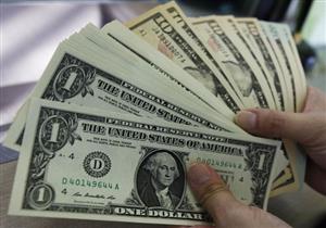 الدولار يرتفع لمستوى تاريخي أمام الجنيه في السوق السوداء