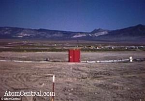 بالفيديو والصور.. قنبلة نووية تبتلع الأرض عند تفجيرها