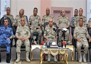 وزير الدفاع يشهد بيانًا عمليًا للمهارات الأساسية والتكتيكية لطلبة الكلية الحربية