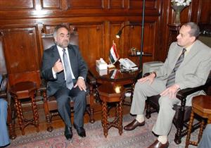 وزير الزراعة: خطة للقضاء على اخنتاقات الاسمدة ومصلحة الفلاح في المقام الأول