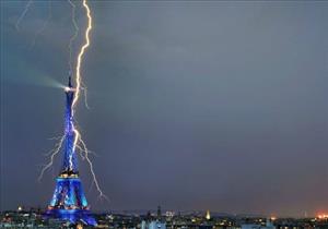 عاصفة برقية تضرب باريس.. والحصيلة 11 مصابًا