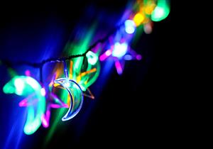 زينة رمضان تغزو شوارع مصر