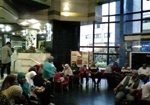 صور- تواجد أمني مكثف مع إفطار أهالي الصحفيين المحبوسين بمقر النقابة