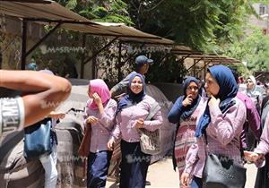 الفرنساوي والاقتصاد يعيدان  البسمة على وجوه طلاب الثانوية بالغربية