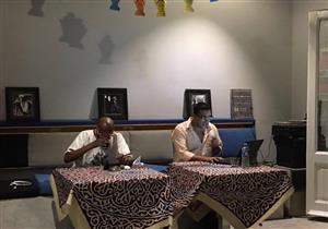 "عركة شعرية" بين رامي يحيي ومحمد رجب- (صور)