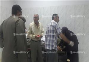 بالصور - إصابة 14 شخصًا في حادث تصادم بين سيارتين جنوب الأقصر