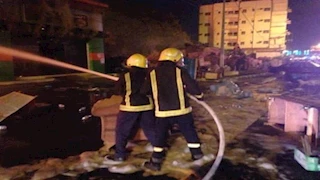 السيطرة على حريق اندلع داخل محل بالمرج