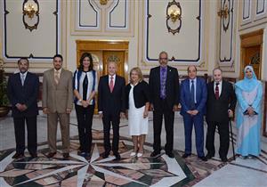 وزير الانتاج الحربي يستقبل 4 من علماء الهندسة النووية من المصريين المقيمين بكندا