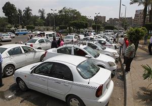 أهالي المنيا لسائقي التاكسي: "لف بيه فاضي .. مش هنموت من غيرك"