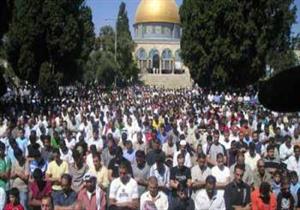 250 فلسطينيا يغادرون غزة للصلاة في الأقصى