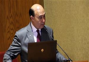 مميش يستعرض نشاط هيئة قناة السويس أمام السيسي في احتفالية "الذكرى الأولى للافتتاح"