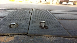 استجابةً لشكاوى المواطنين.. تركيب مطبات صناعية بشارع الأستاذ بالعريش