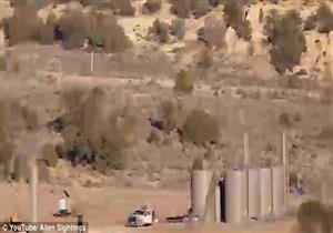 بالفيديو..مقطع مُصوّر لمخلوق يشبه "مصّاص دم الماعز" في صحراء البرتغال