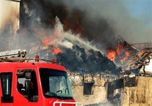 السيطرة على حريق اندلع بمصنع أخشاب في أسيوط