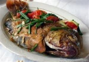 طريقة عمل سمك محشى بالإعشاب