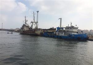 بالصور - انقاذ السفينة "أورينتال" من الغرق بميناء بورسعيد