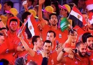 يوسف الحسيني لـ حمادة طلعت: "أرفع العلم اللى أنت عايزه فى فرح بنت أختك مش في البعثة المصرية "